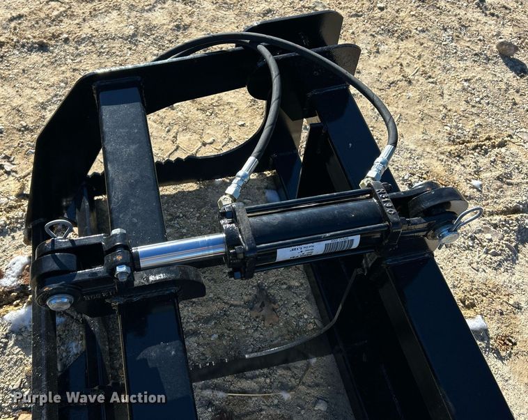 image for item NJ9623 Patriot Implements skid steer grapple bucket