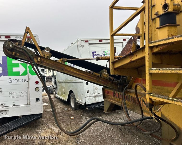 image for item NJ9667 CEC Roadrunner screening plant