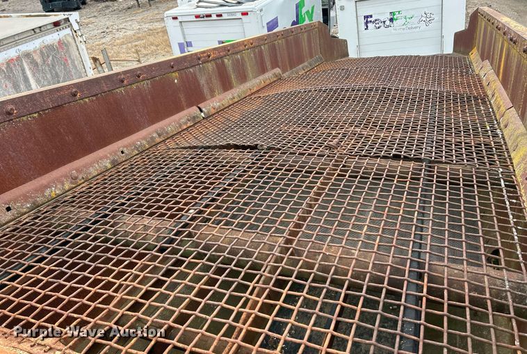 image for item NJ9667 CEC Roadrunner screening plant