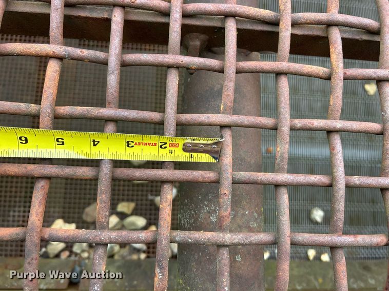 image for item NJ9667 CEC Roadrunner screening plant