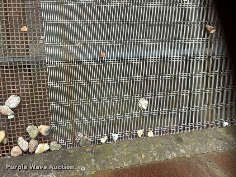 image for item NJ9667 CEC Roadrunner screening plant