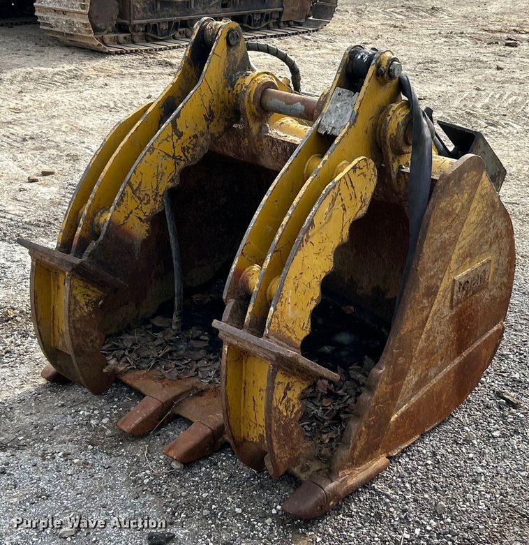image for item NJ9674 Teran CAT312 excavator bucket