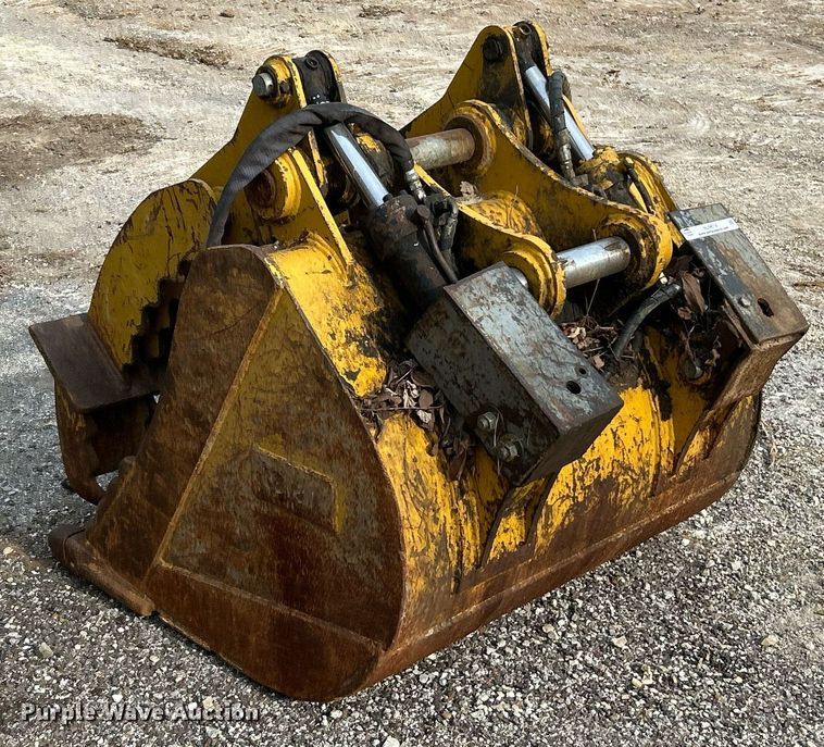 image for item NJ9674 Teran CAT312 excavator bucket