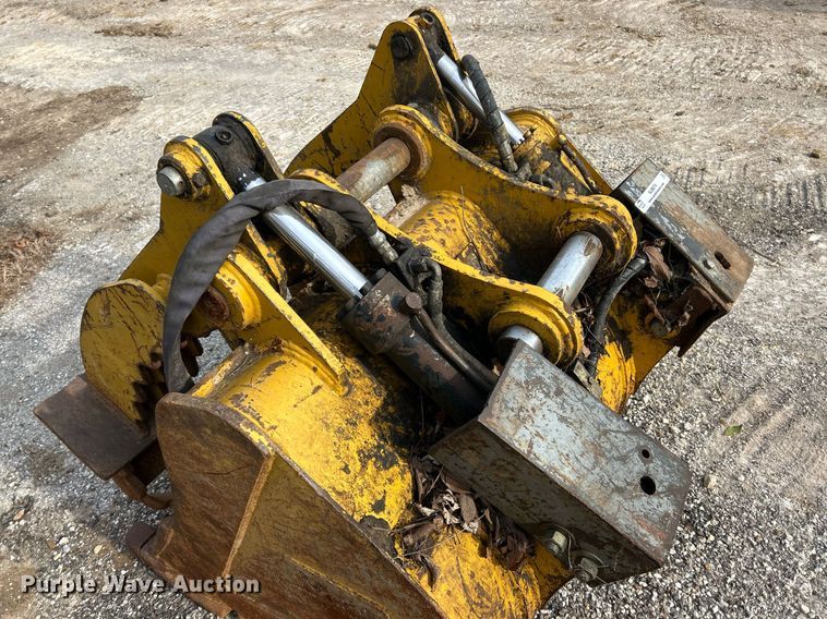 image for item NJ9674 Teran CAT312 excavator bucket