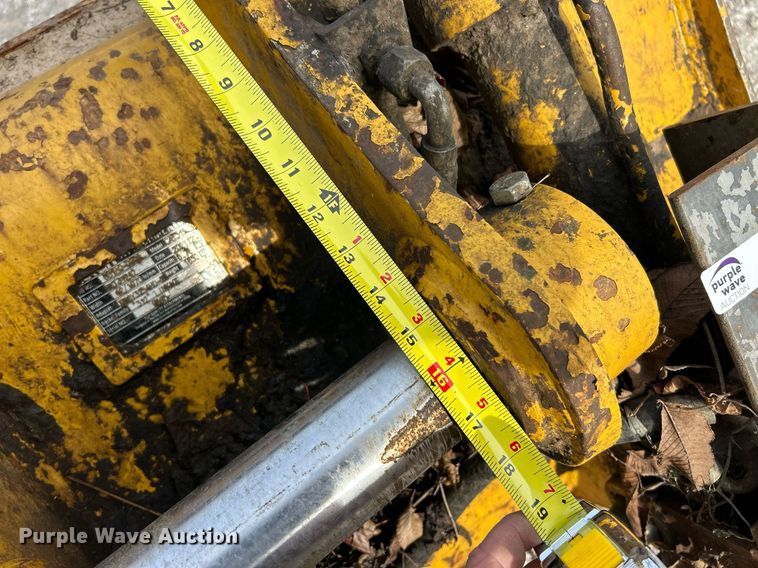 image for item NJ9674 Teran CAT312 excavator bucket