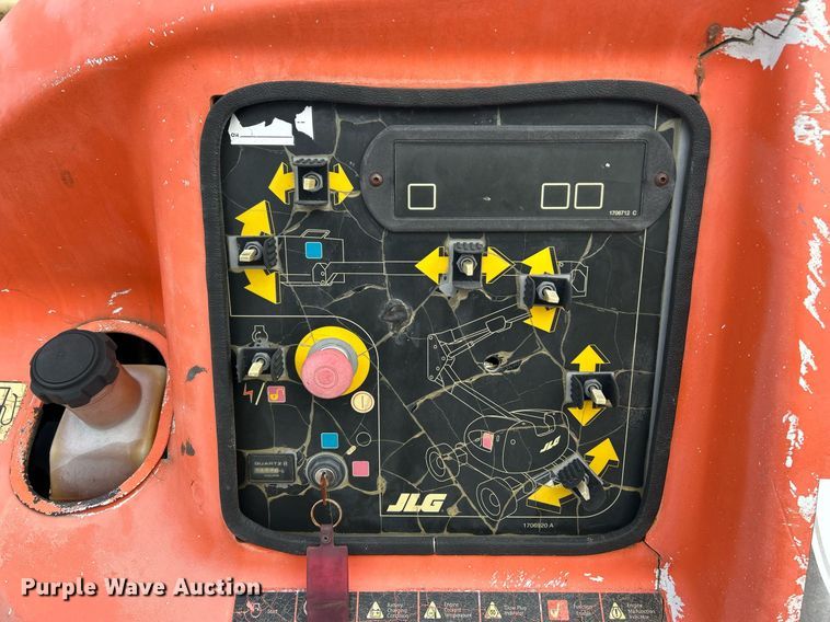 image for item NJ9676 2007 JLG 450A boom lift