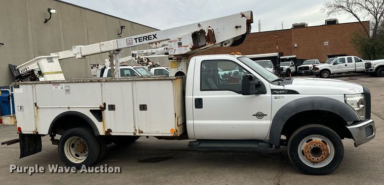 image for item OG9717 2011 Ford F450 Super Duty XL bucket truck
