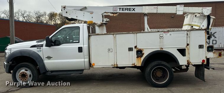 image for item OG9717 2011 Ford F450 Super Duty XL bucket truck