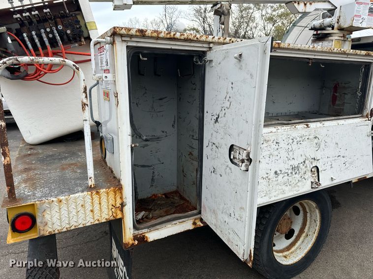 image for item OG9717 2011 Ford F450 Super Duty XL bucket truck