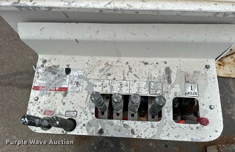 image for item OG9717 2011 Ford F450 Super Duty XL bucket truck