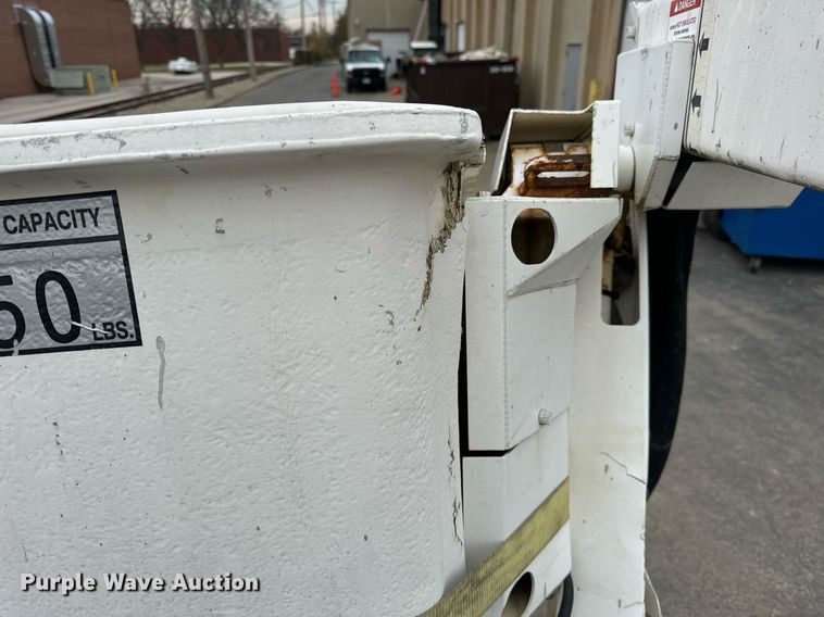 image for item OG9717 2011 Ford F450 Super Duty XL bucket truck