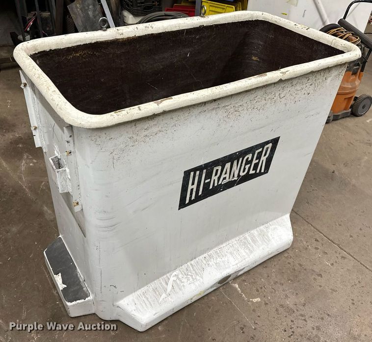 image for item OG9717 2011 Ford F450 Super Duty XL bucket truck