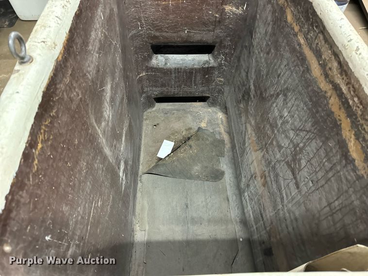 image for item OG9717 2011 Ford F450 Super Duty XL bucket truck