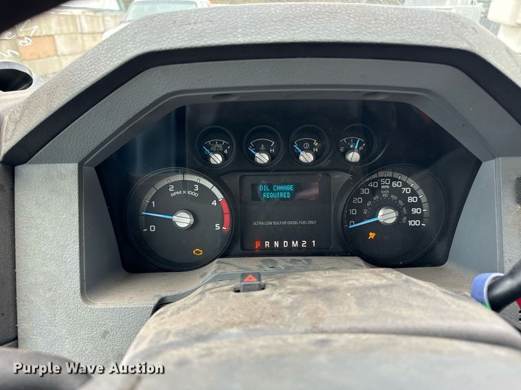 image for item OG9717 2011 Ford F450 Super Duty XL bucket truck