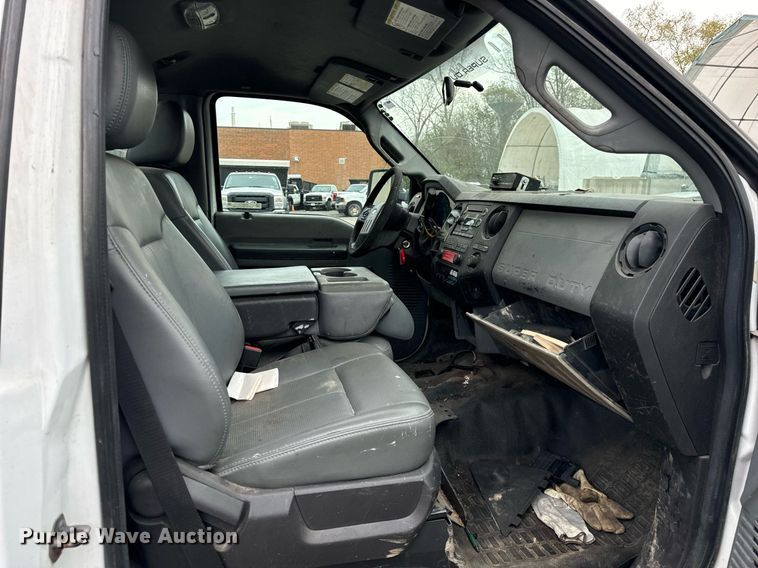 image for item OG9717 2011 Ford F450 Super Duty XL bucket truck