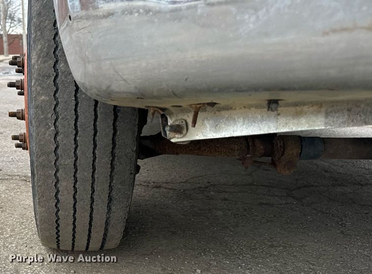 image for item OG9717 2011 Ford F450 Super Duty XL bucket truck