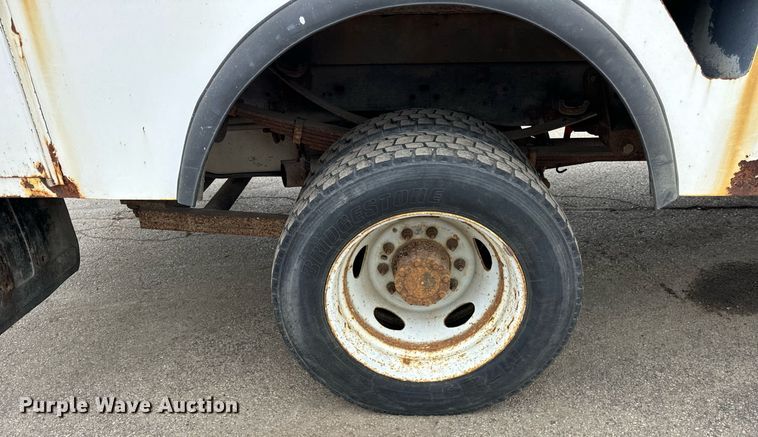 image for item OG9717 2011 Ford F450 Super Duty XL bucket truck