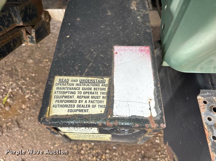 image for item OG9723 2002 International  4400 dump flatbed truck