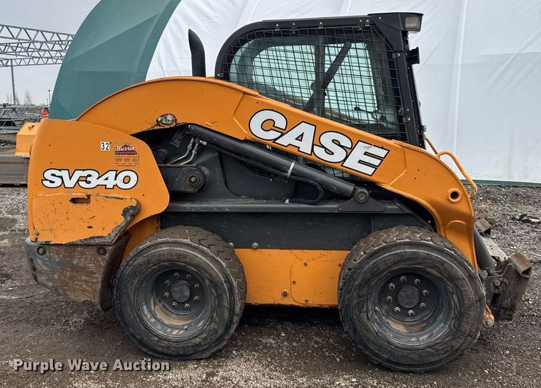 image for item OG9724 2017 Case SV340 skid steer loader