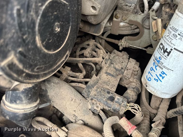 image for item OG9724 2017 Case SV340 skid steer loader