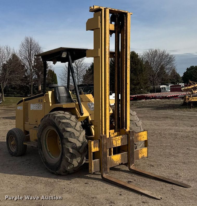 image for item OG9733 1998 John Deere 488E forklift