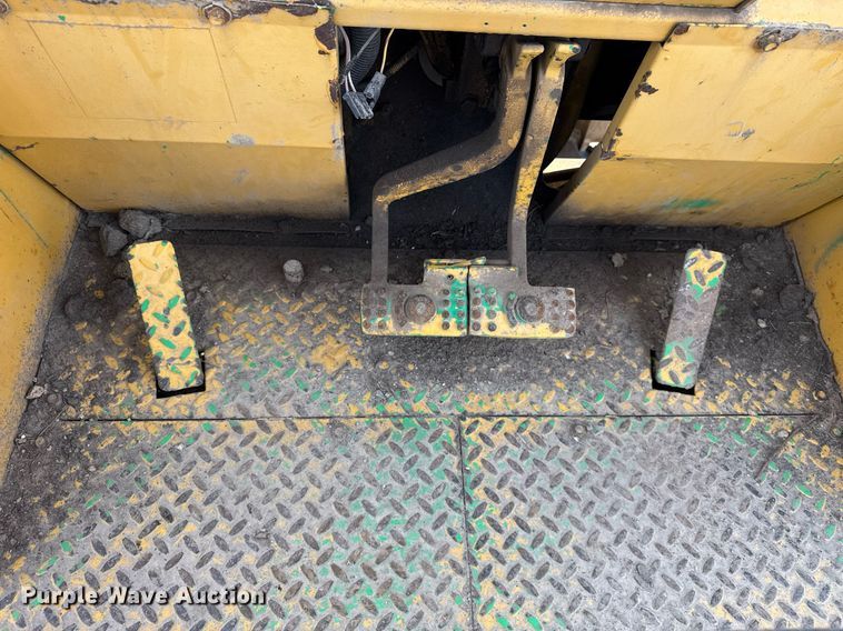 image for item OG9733 1998 John Deere 488E forklift