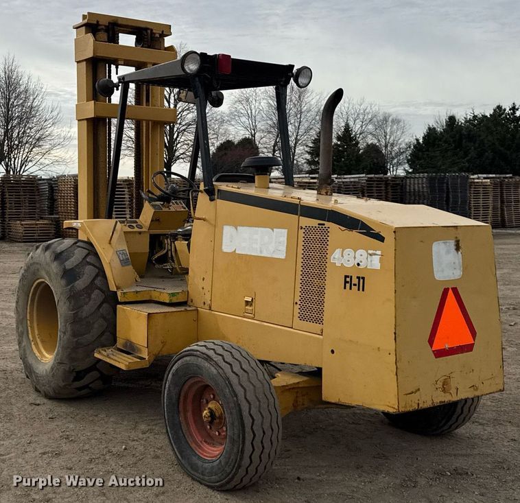 image for item OG9734 1998 John Deere 488E forklift