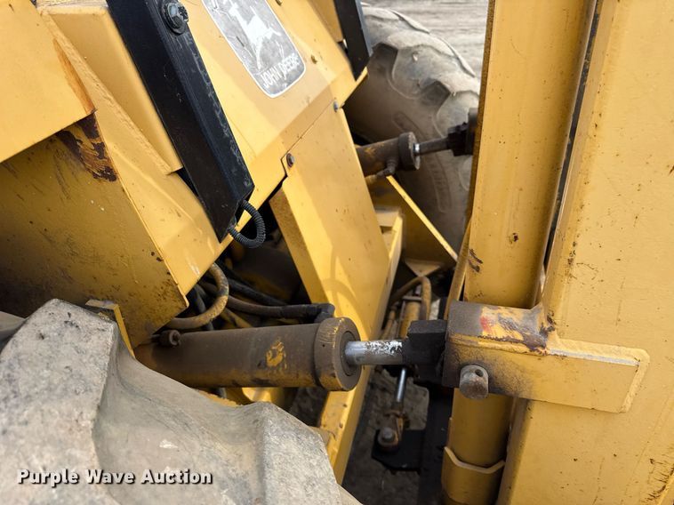 image for item OG9734 1998 John Deere 488E forklift