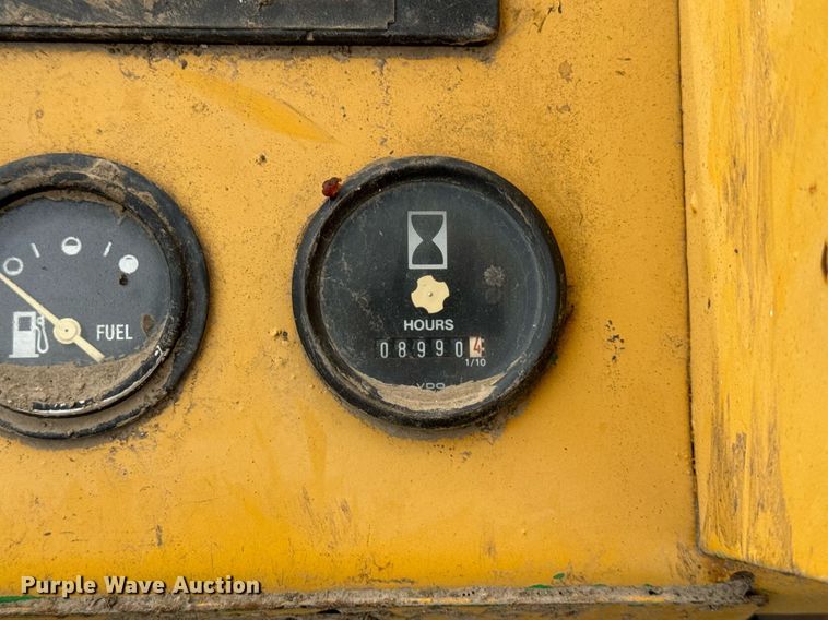 image for item OG9734 1998 John Deere 488E forklift