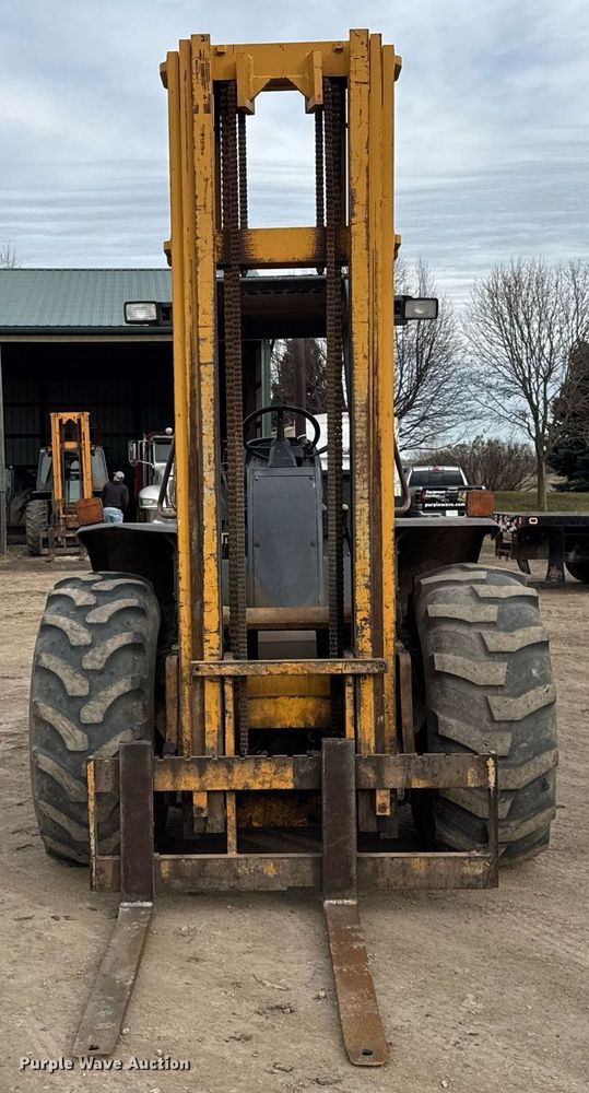 image for item OG9735 1999 Case 586G forklift