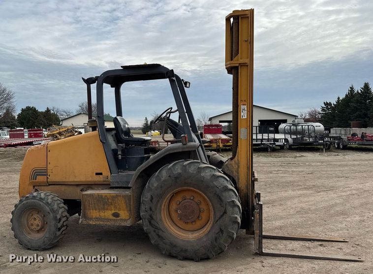 image for item OG9735 1999 Case 586G forklift