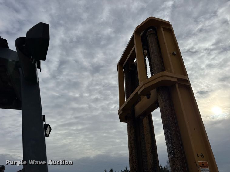 image for item OG9735 1999 Case 586G forklift