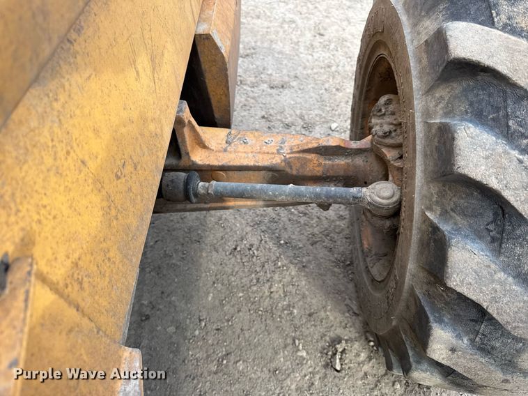 image for item OG9735 1999 Case 586G forklift