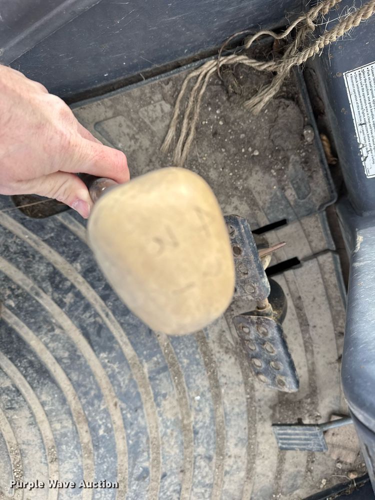 image for item OG9735 1999 Case 586G forklift