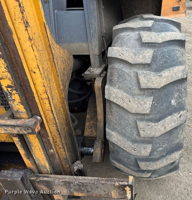 image for item OG9735 1999 Case 586G forklift