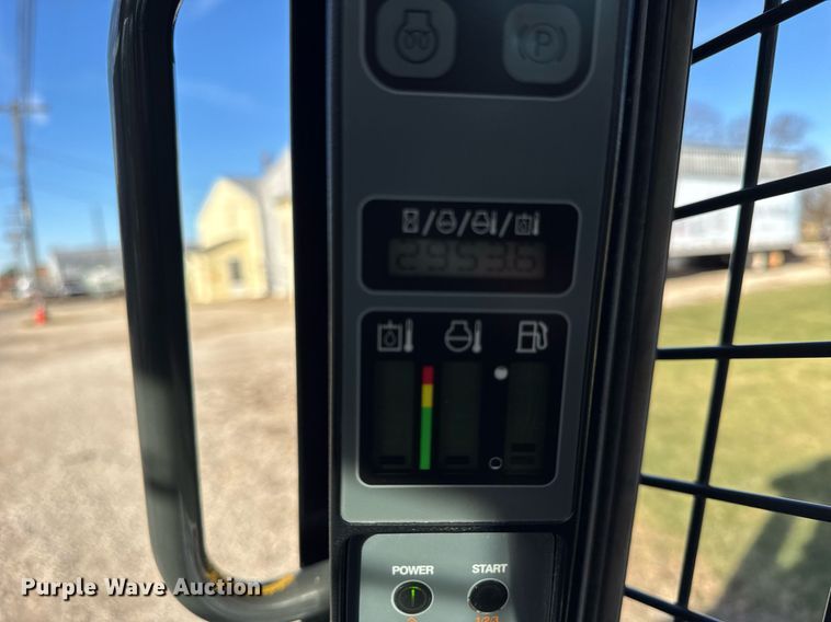 image for item OG9770 2017 Case TR270 tracked skid steer loader