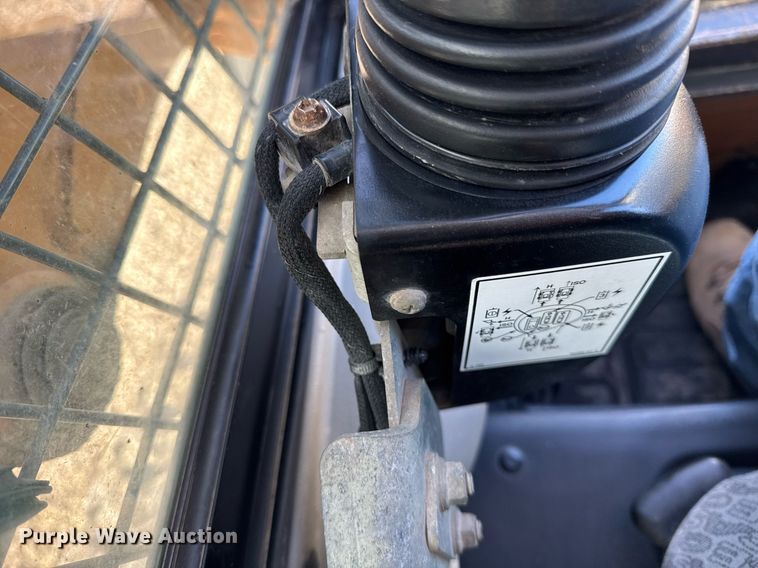 image for item OG9770 2017 Case TR270 tracked skid steer loader