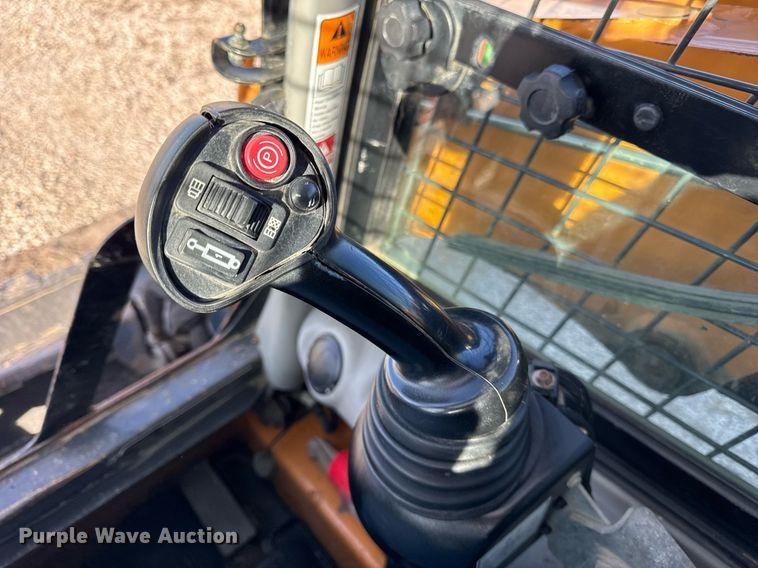 image for item OG9770 2017 Case TR270 tracked skid steer loader