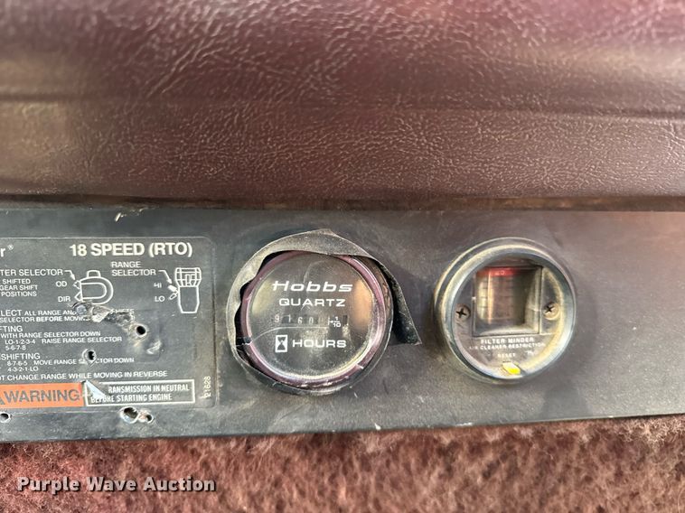 image for item OG9773 1993 International  dump truck