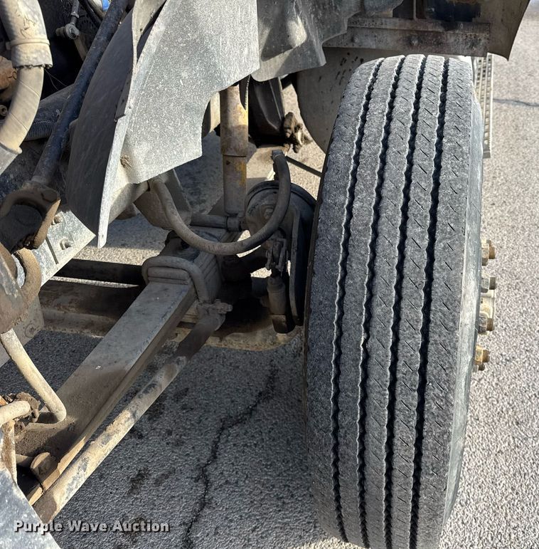 image for item OG9773 1993 International  dump truck