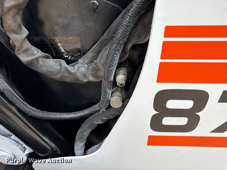 image for item OG9778 2000 Bobcat  873 skid steer loader