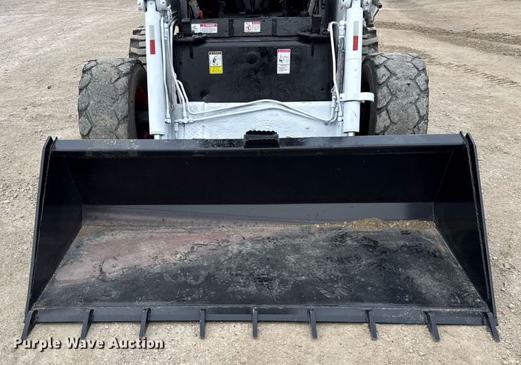 image for item OG9778 2000 Bobcat  873 skid steer loader