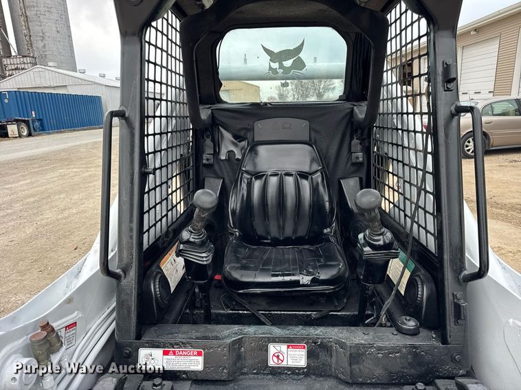 image for item OG9778 2000 Bobcat  873 skid steer loader