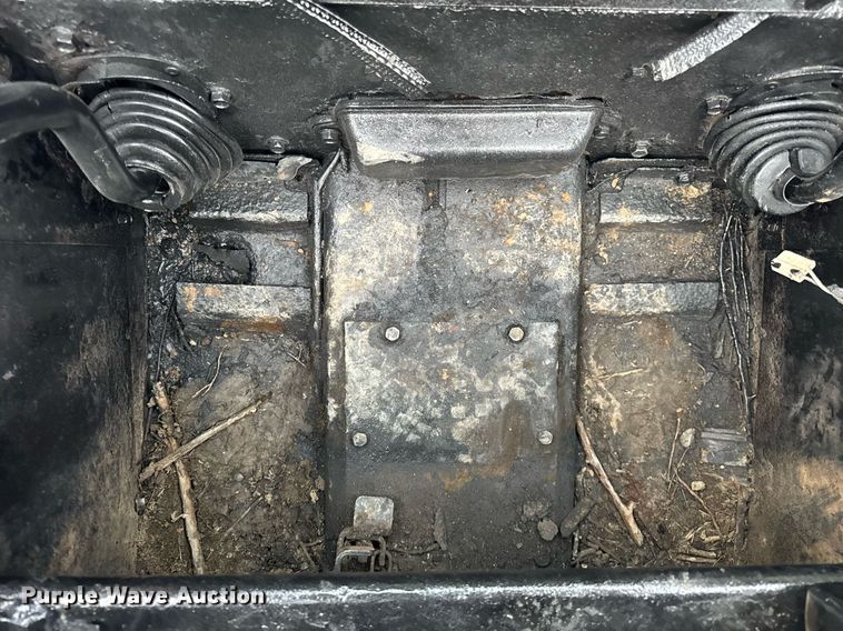 image for item OG9778 2000 Bobcat  873 skid steer loader