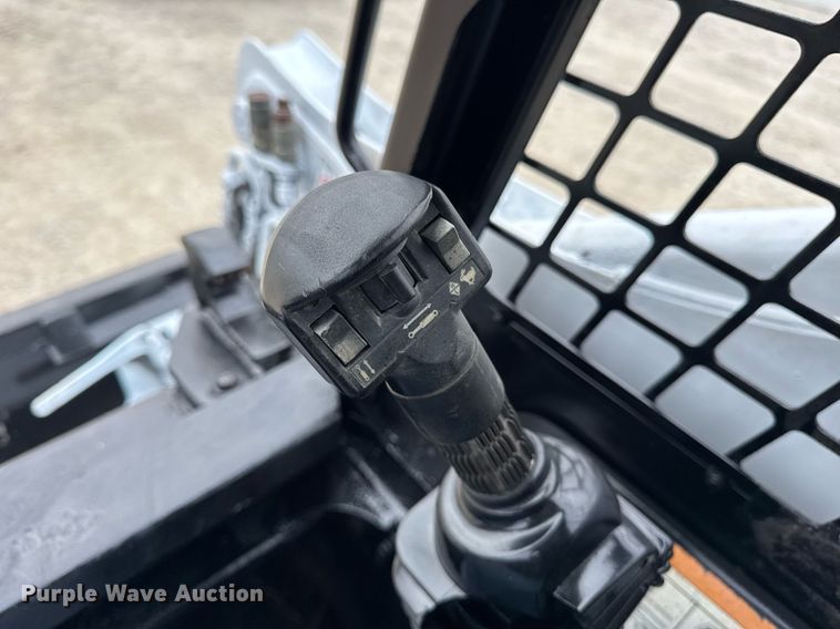 image for item OG9778 2000 Bobcat  873 skid steer loader