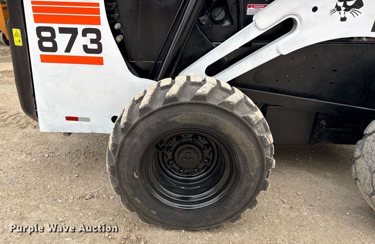 image for item OG9778 2000 Bobcat  873 skid steer loader