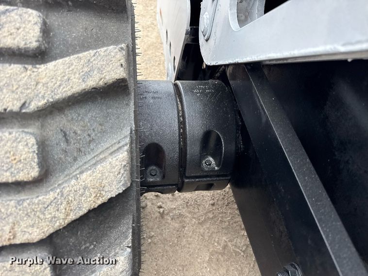 image for item OG9778 2000 Bobcat  873 skid steer loader