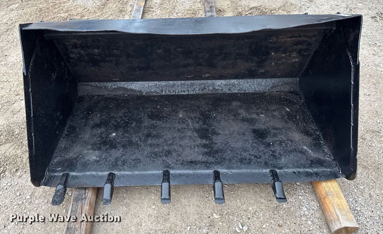 image for item OG9780 Skid steer bucket