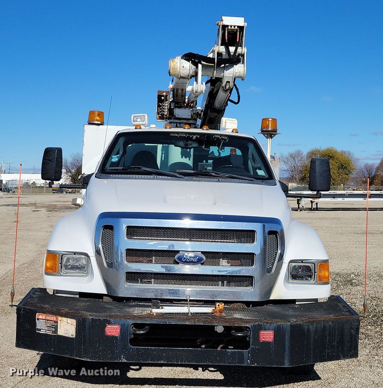 image for item OH9407 2011 Ford F650 Super Duty bucket truck