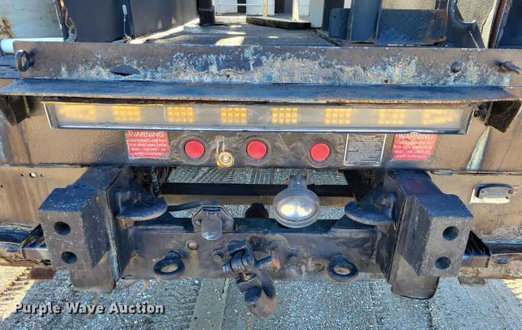 image for item OH9407 2011 Ford F650 Super Duty bucket truck